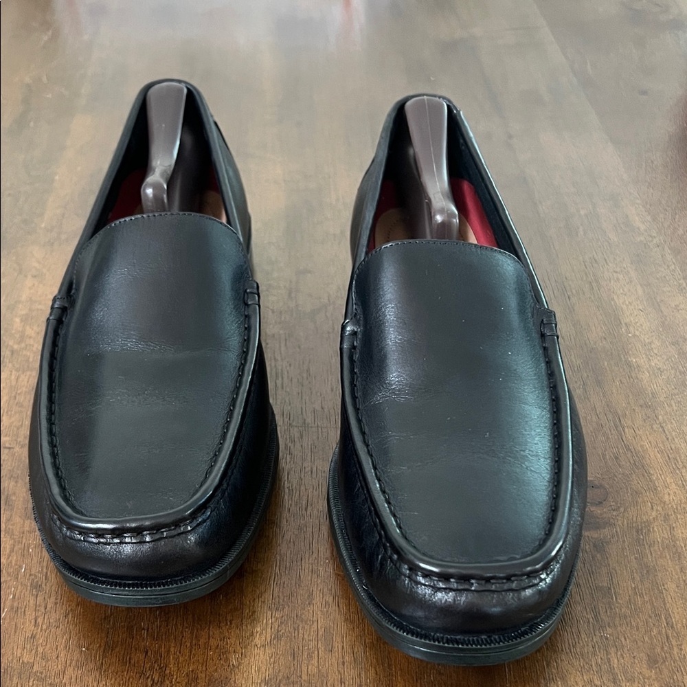 Elegant Black Leather Slip-On Loafers